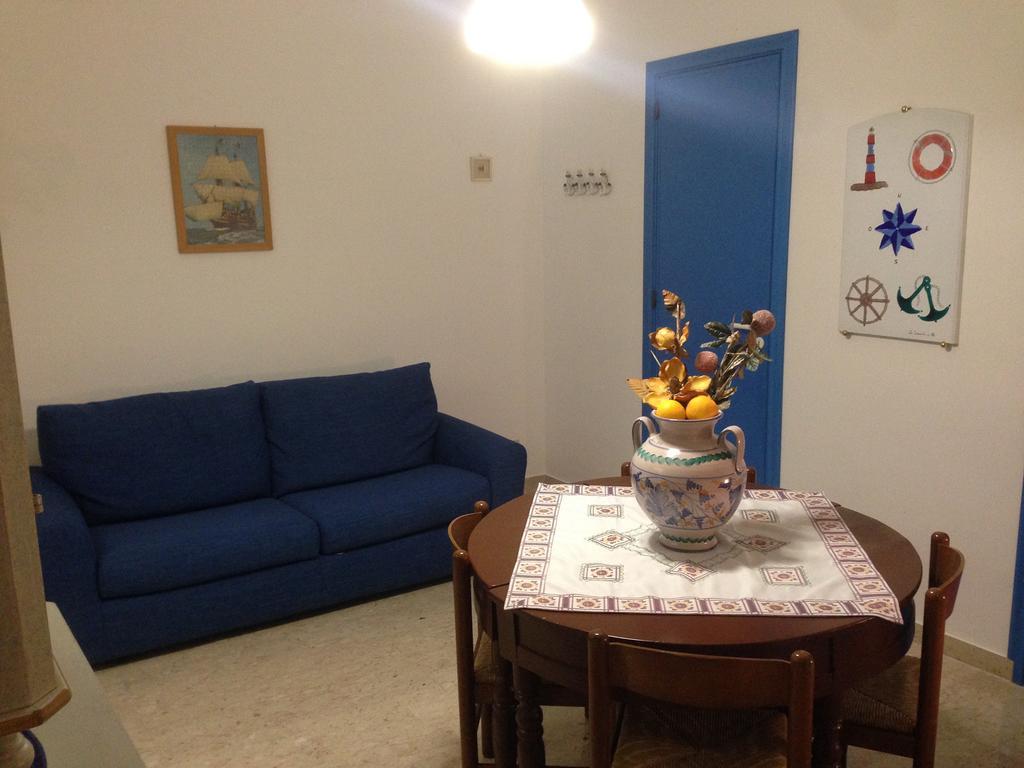 Casa Con Verande Sul Mare A 2 Minuti A Piedi Dalla Spiaggia Custonaci Zimmer foto