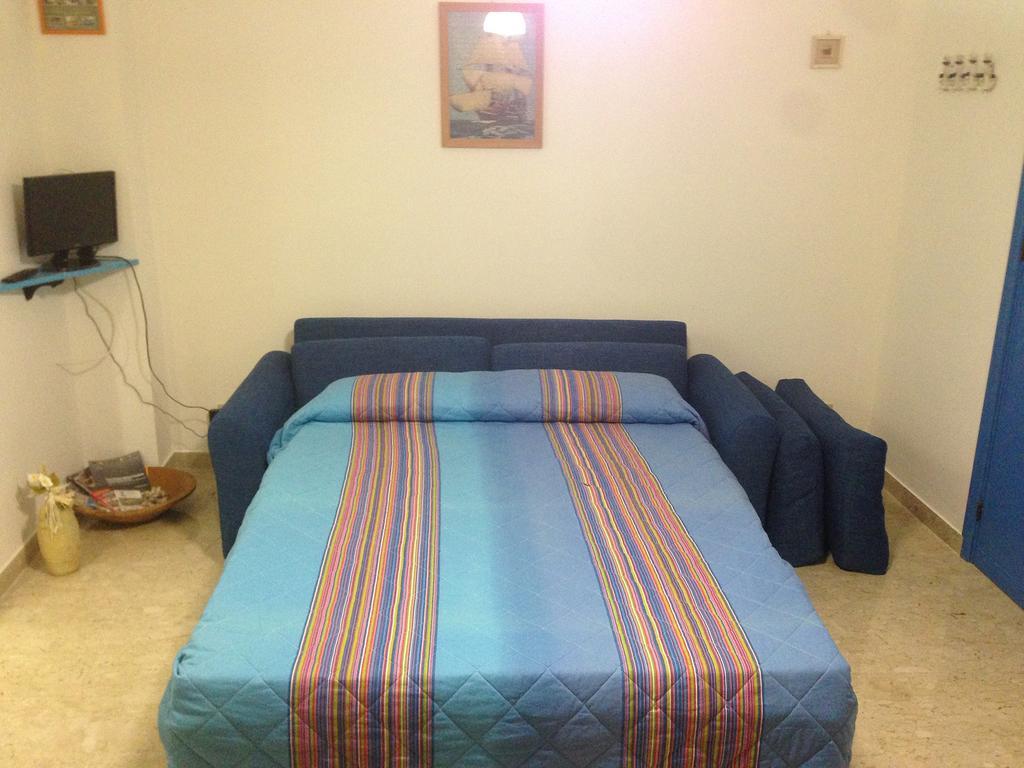 Casa Con Verande Sul Mare A 2 Minuti A Piedi Dalla Spiaggia Custonaci Zimmer foto